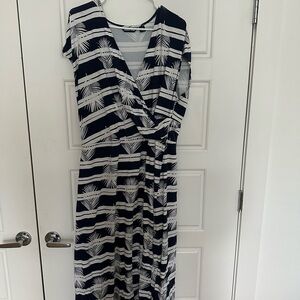 Easy pullover, no wrinkle dress